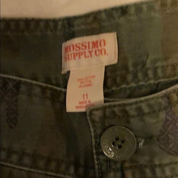 Short - Picture 3 of 3